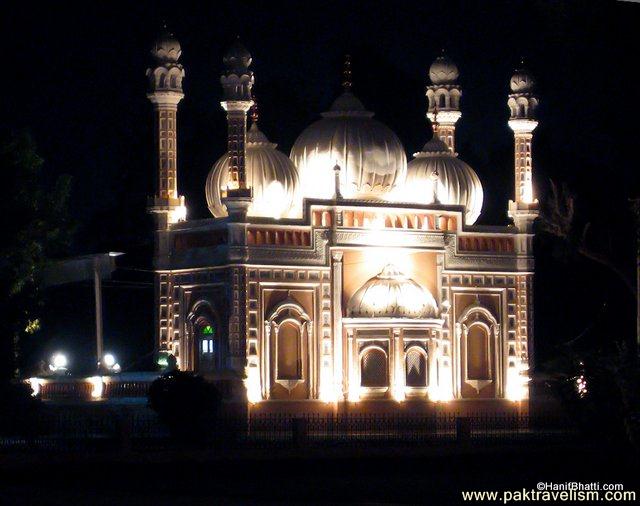 Mosque in Nur Mahal. Bahawalpur